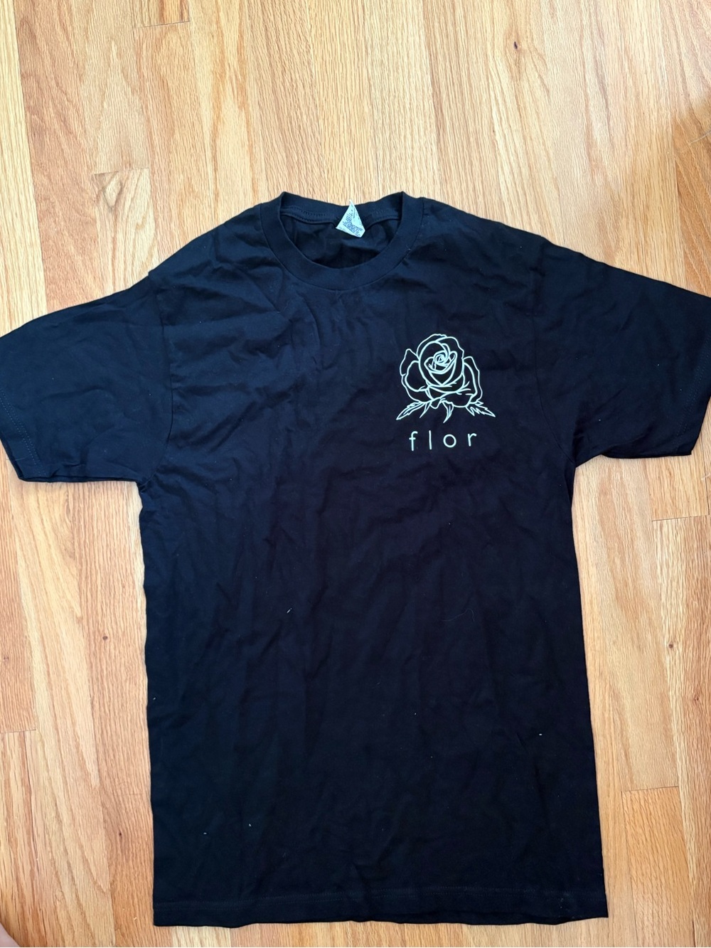 Flor band t-shirt size small